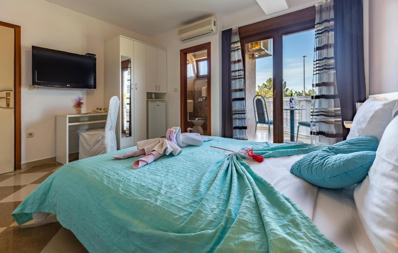 Villa San Rocco Bed & Breakfast Medulin Bagian luar foto