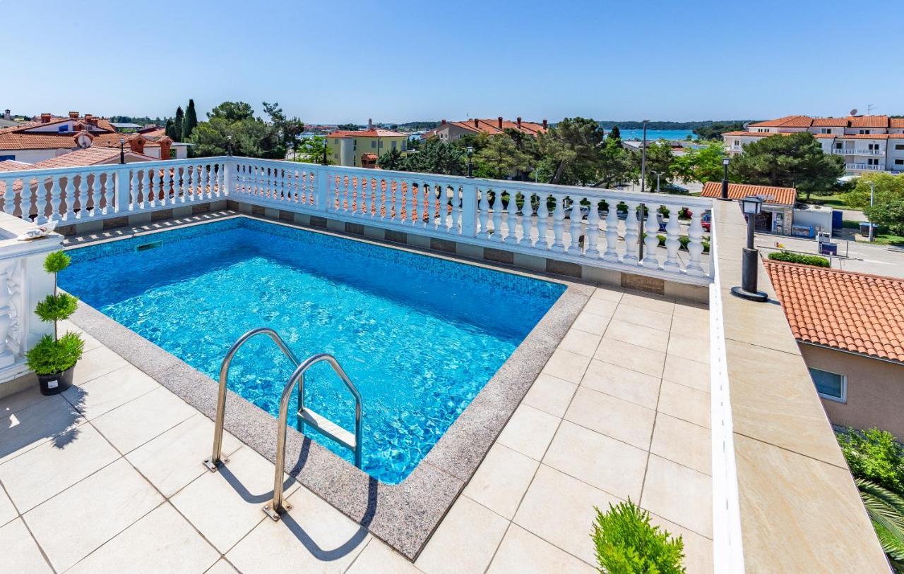Villa San Rocco Bed & Breakfast Medulin Bagian luar foto