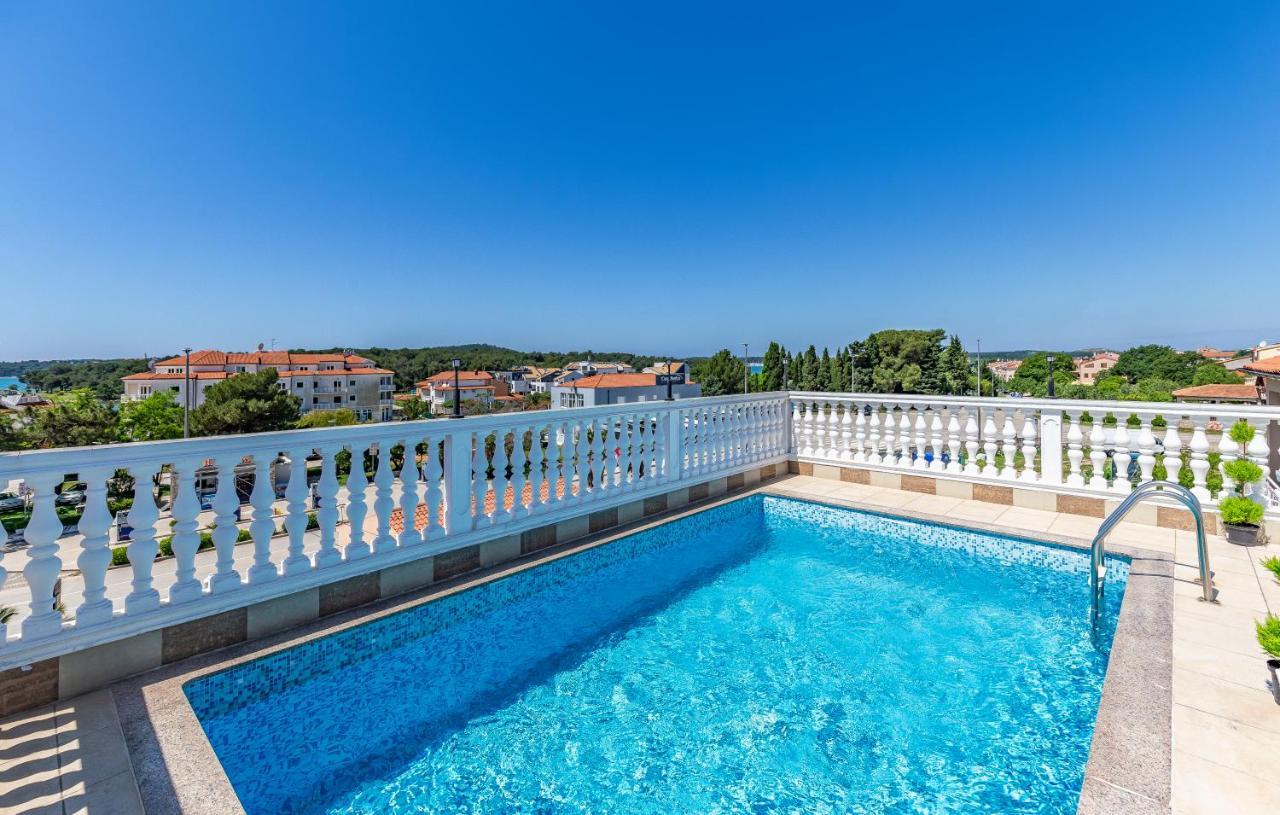 Villa San Rocco Bed & Breakfast Medulin Bagian luar foto